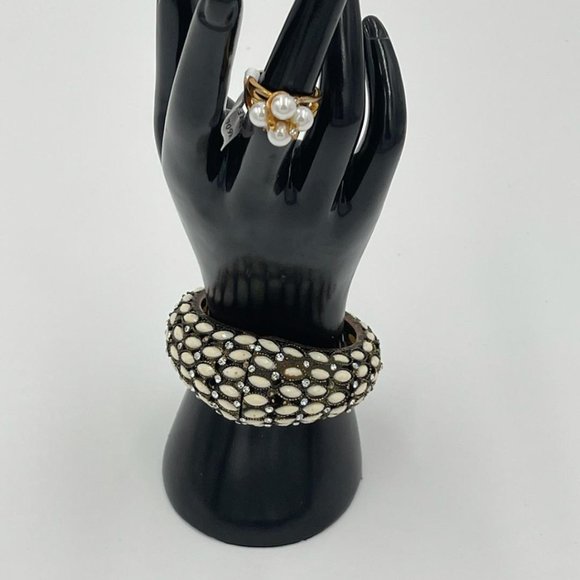 NEW MARY KAY ELEGANT ROSE GOLD PLATED RING W FAUX PEARLS Size: 7 - Picture 3 of 4